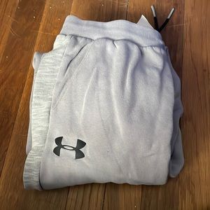 Boys under armor sweatpants size (XL)